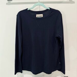 Alpha Forward (AFWD) (now Novel) Waffle knit long sleeve. Size large. Navy color